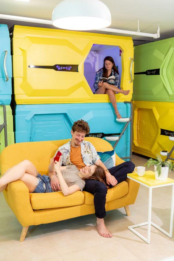 Capsule Inn Jerusalem Eksteriør bilde